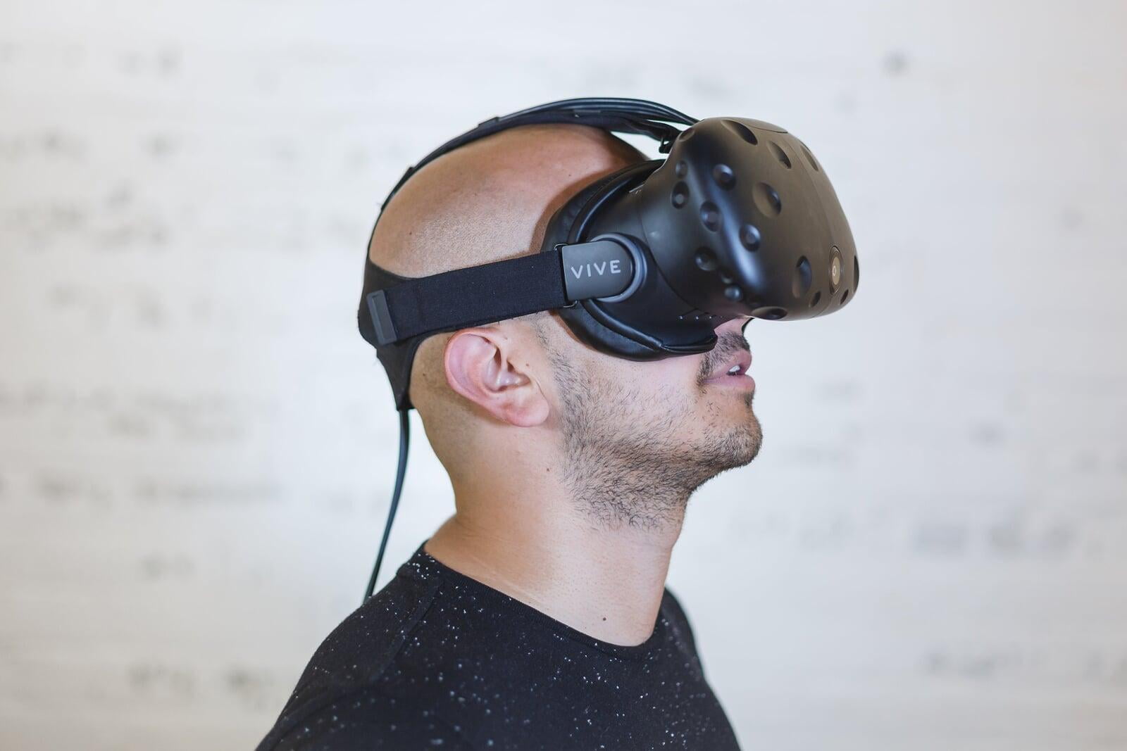 Immersive Experiences Can Scale Your Business - The 5 Ways Virtual Reality Can Save Your Business Time and Money